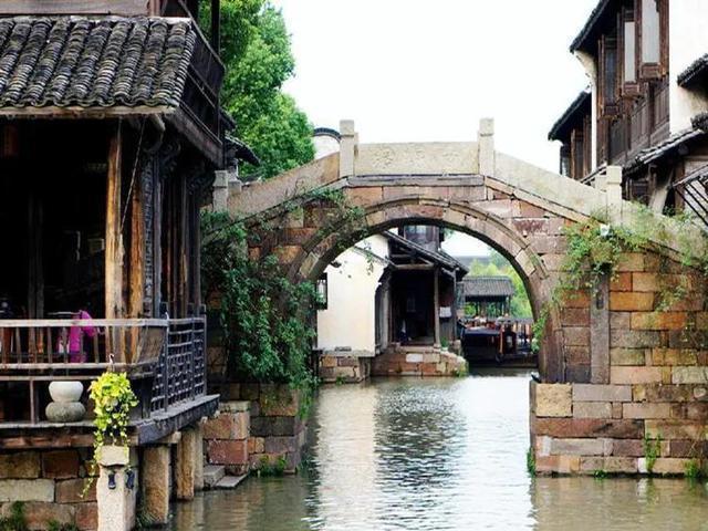 银巴铁路贺兰山隧道开挖掘进取得阶段性进展